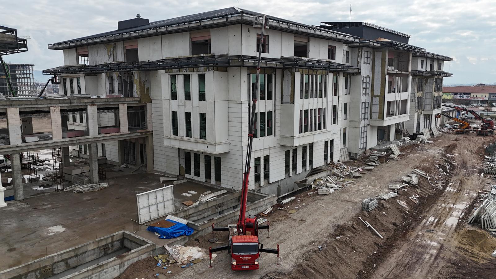 Aksaray Sepetli Vinç Kiralama